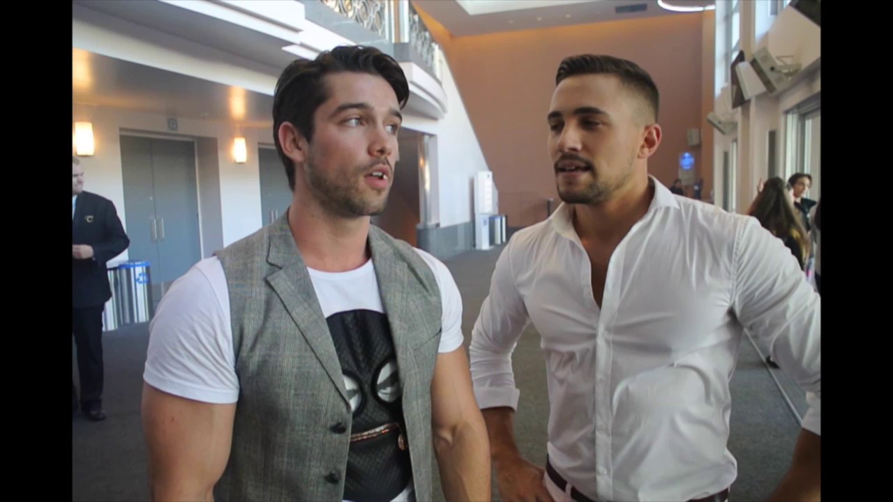 Joey Scarpellino et Olivier Dion comparent les demandes les plus farfelues de leurs admiratrices‏