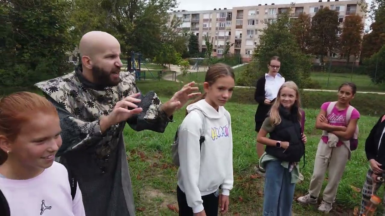 Helytörténeti sétáló színház 1.