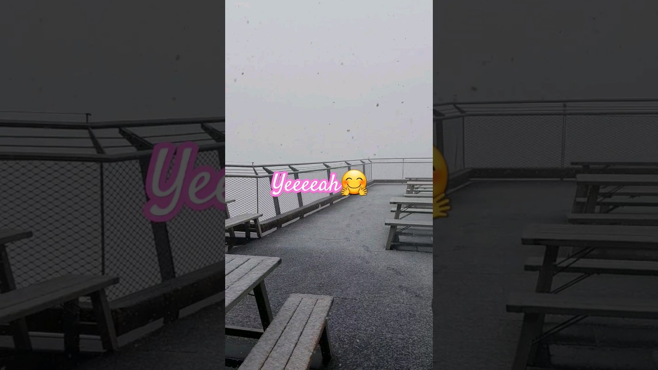 IT is snowing at Zugspitze, July,25th 2023 #snow #zugspitze #summer #2962