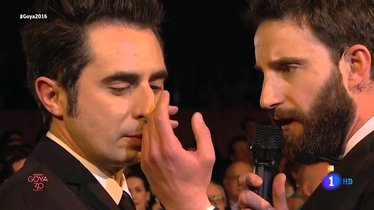 Premios Goya 2016. Dani Rovira canta con Berto Romero: LA CANCI&Oacute;N DE LA NAPIA