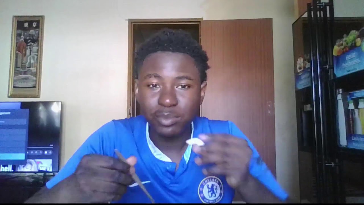 Trying ''ZeBigge eeZee'' noodles *SECRET STREAM*