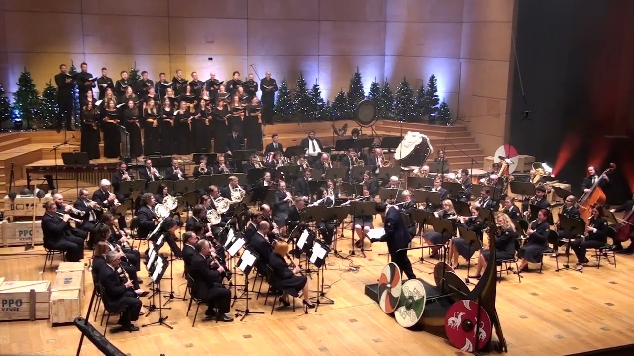 Franz Xavier Gruber, arr. Marcel Saurer: Sveta noč (PPO Vevče in Ljubljanski madrigalisti)