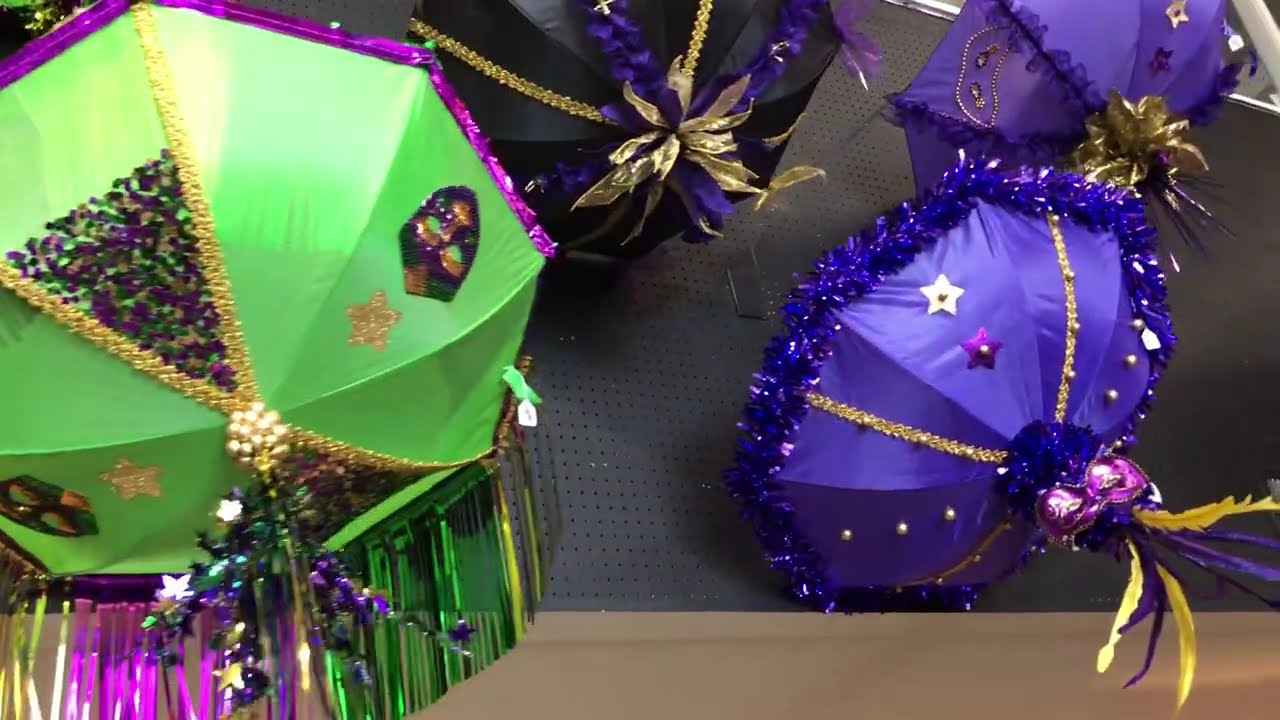 Toomey’s  (70,000 sq ft Mardi Gras treasures).#Toomey’s #mardigras