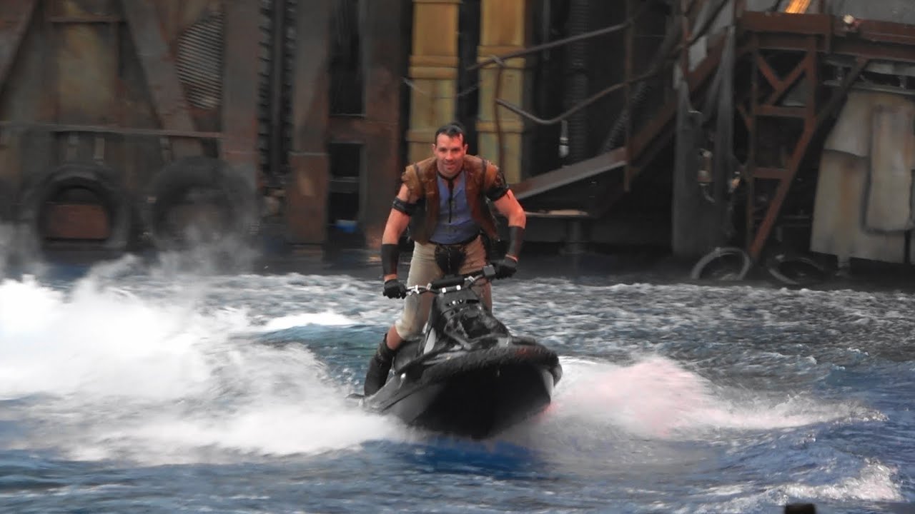 マリナーのジェットスキーにハプニング【USJ ウォーターワールド】Universal Studios Japan WATER WORLD