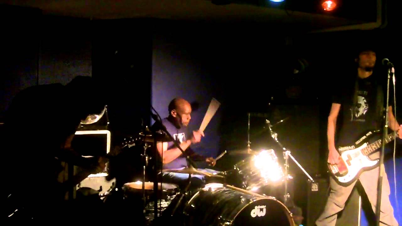 MISSILES OF OCTOBER live in Brussels on 22.10.2012 p.2