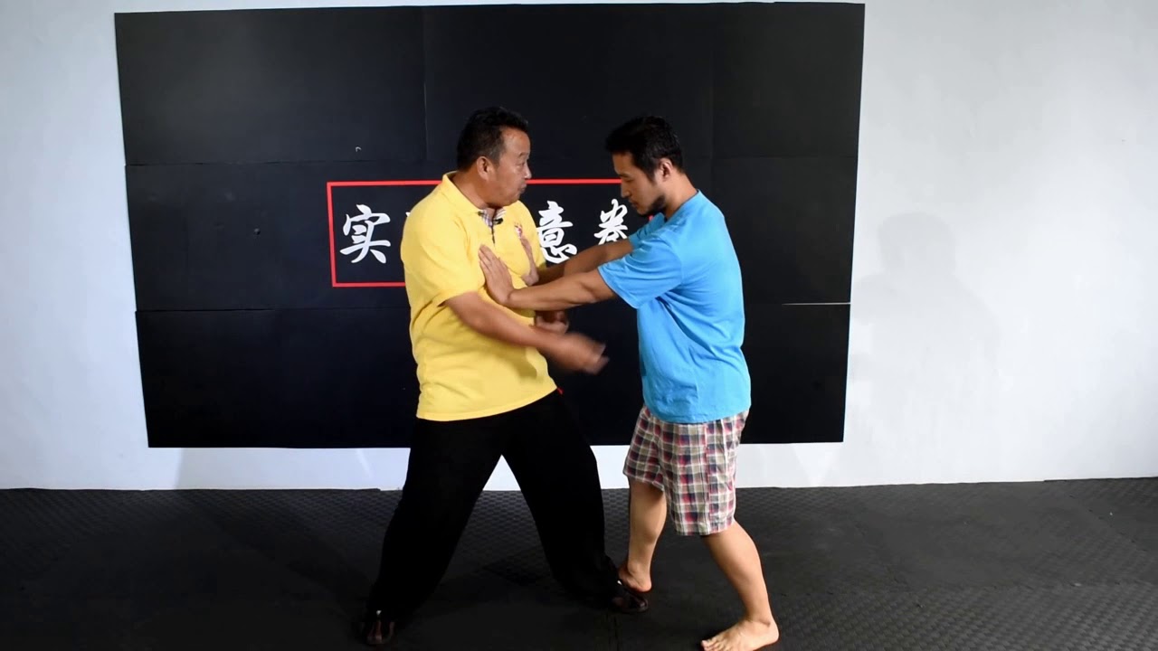 内家拳师授徒详解：太极拳松腰落胯的含义，你不知道的武术要诀