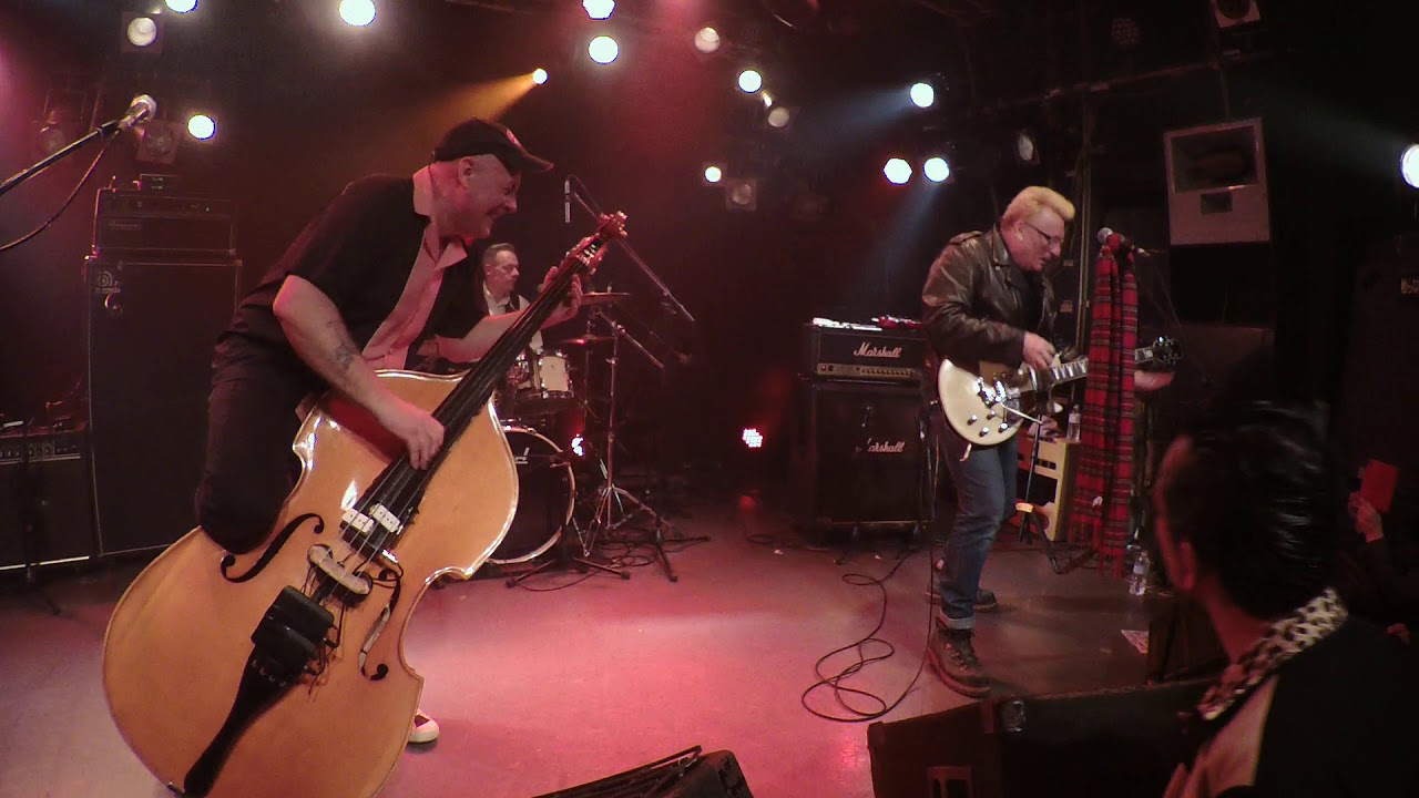 SHAKIN' PYRAMIDS – 