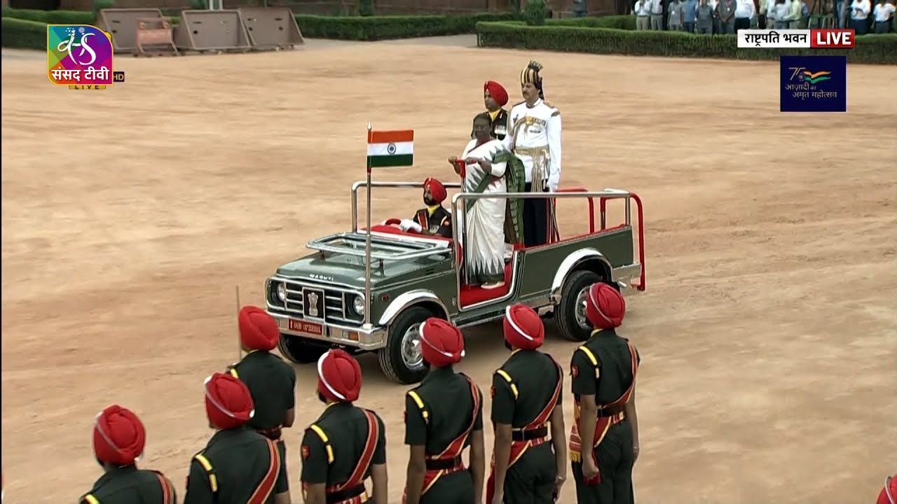 President Droupadi Murmu inspects Tri-Services Guard of Honour at Rashtrapati Bhavan