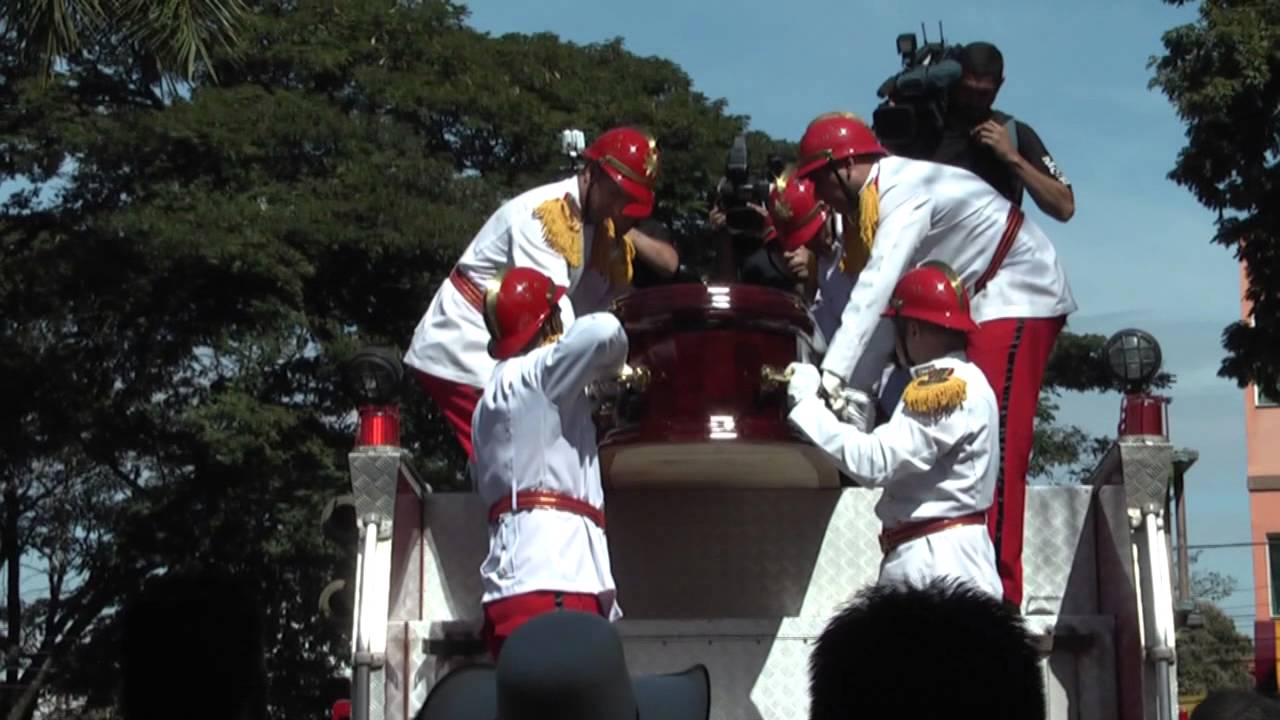 Sepultamento do Cantor Cristiano Araujo no Jardim das Palmeiras