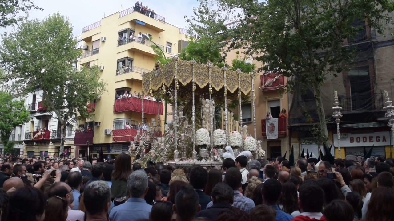 Esperanza Macarena entrando en la Resolana 2017