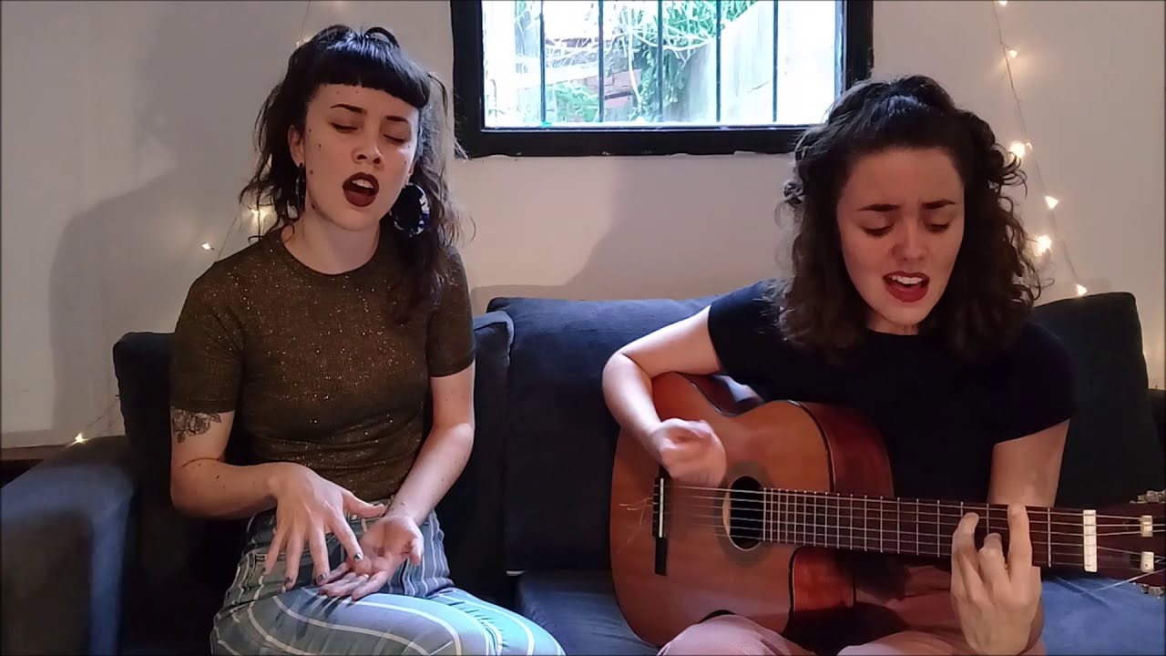Hembra - Una canción diferente (Celeste Carballo)