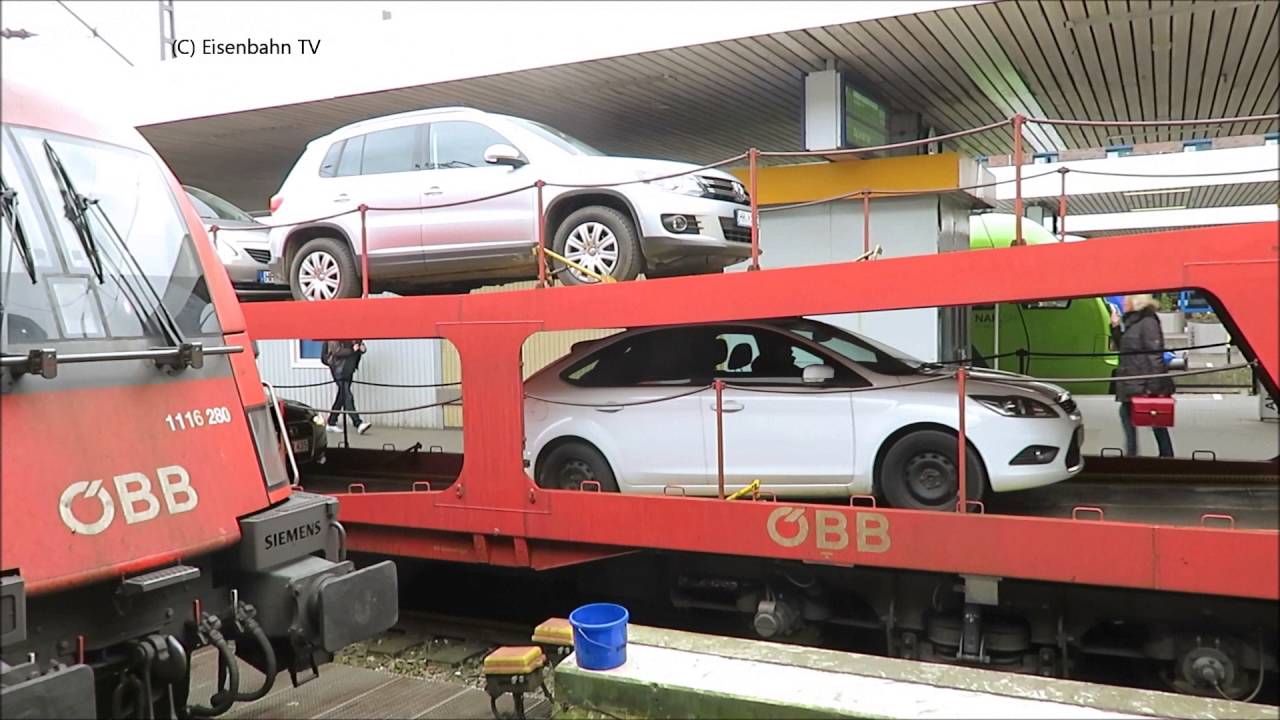 Eisenbahn TV  - Ankunft und Entladung eines Autoreisezug der ÖBB in Hamburg Altona