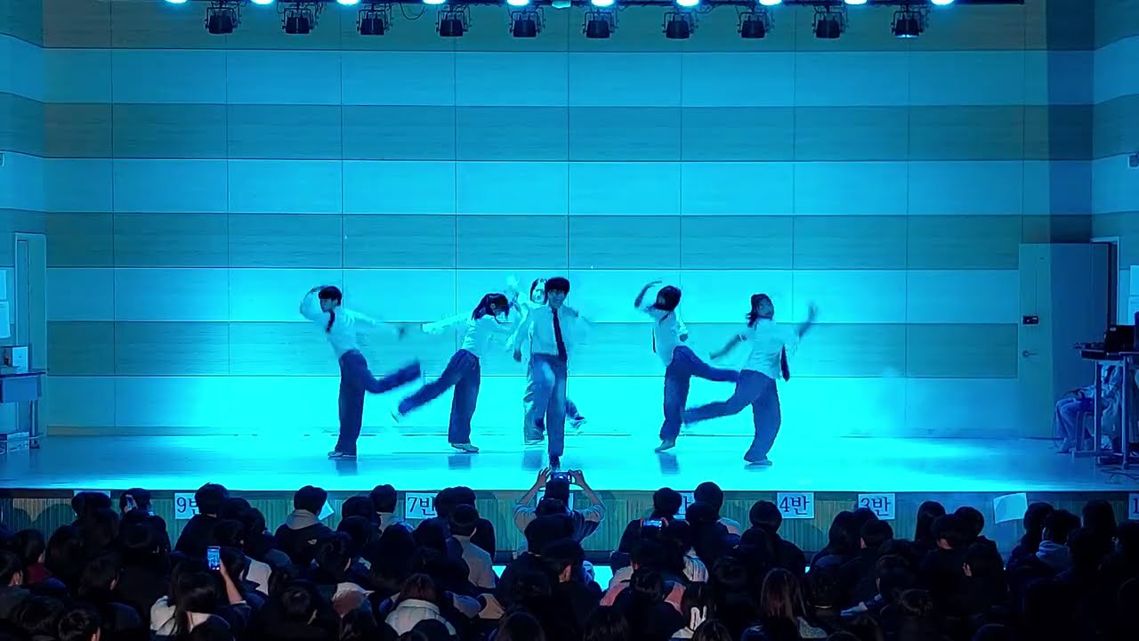 [은행중 댄스부 코헤션] 헐리웃액션, 첫만남은 계획대로 되지 않아. 정기공연  3학년 대상