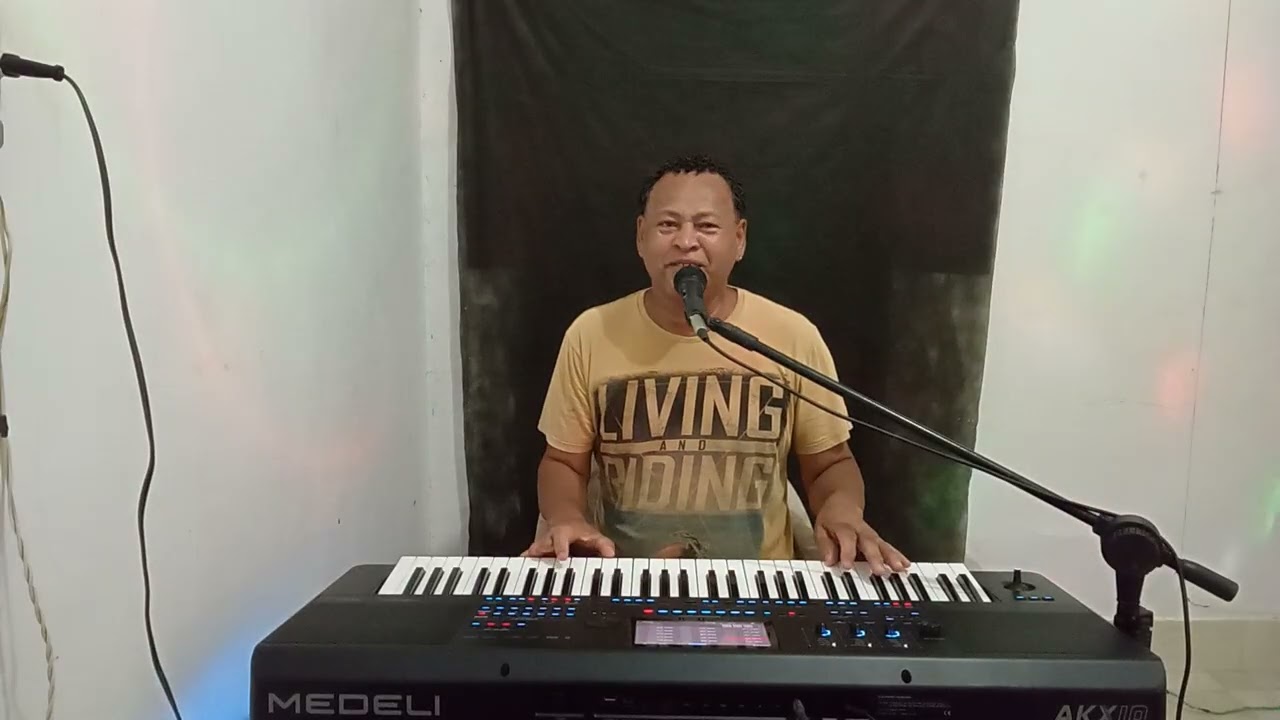 E n  S a  i o 🎤🎹