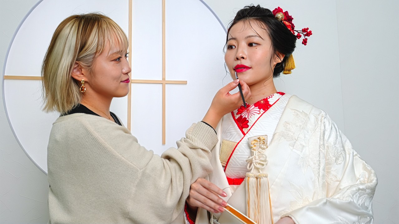 Authentic Japanese Bridal Experience: ASMR YouTuber's Wedding Makeup & Kimono Transformation