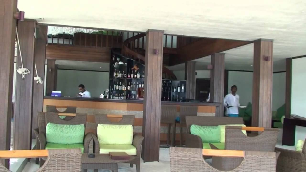 CoCo Palm Bodu Hithi (1/2) CZ Maldives (Maledivy)