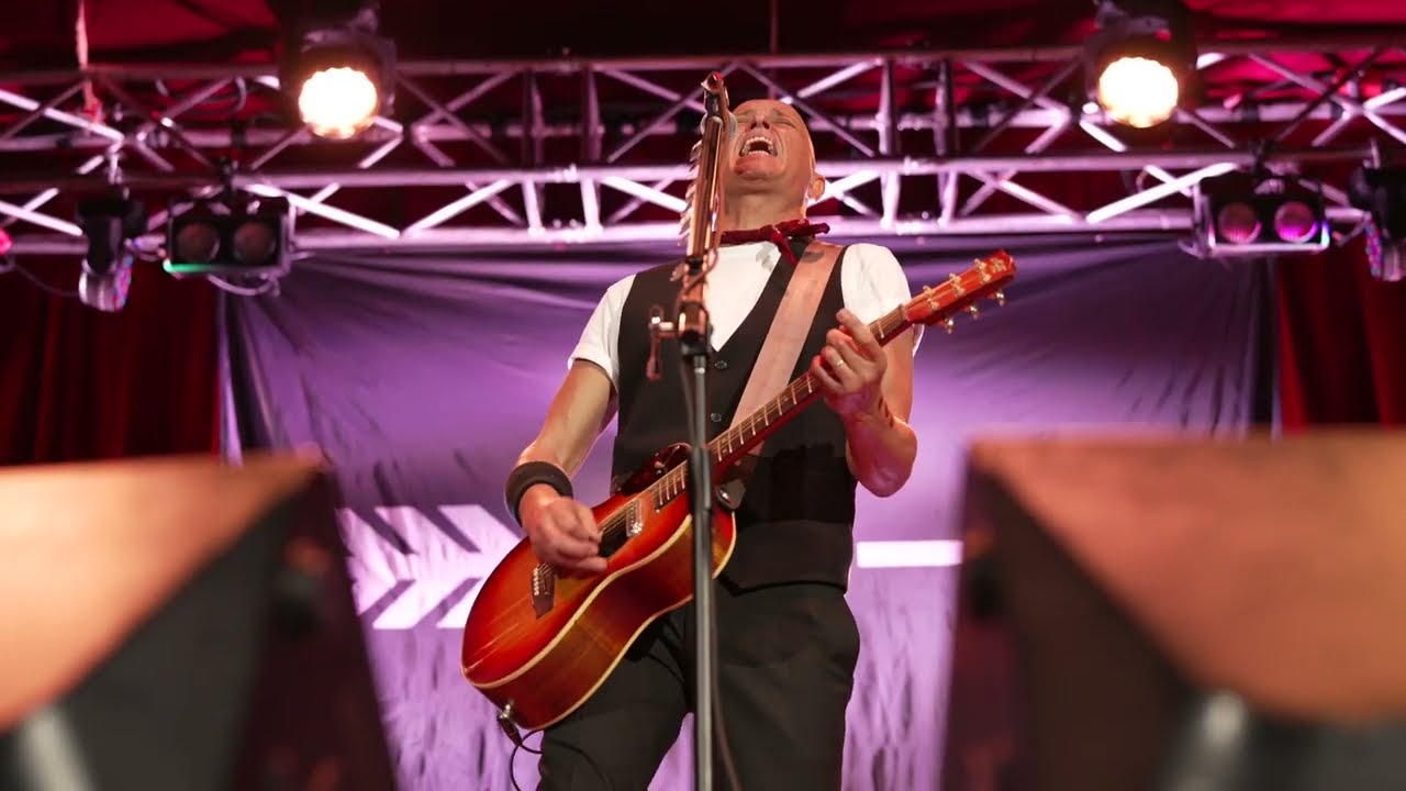 DIESEL - Tip Of My Tongue (Live at Sydney Fringe Festival 2022)