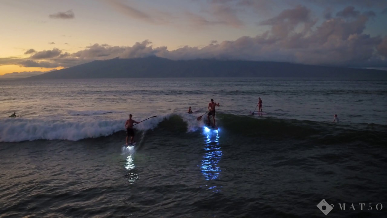 Sunset SUP Foilboarding on Maui; Lights on!
