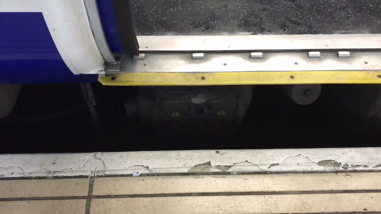 Compressor sound on TfL Rail Class 315