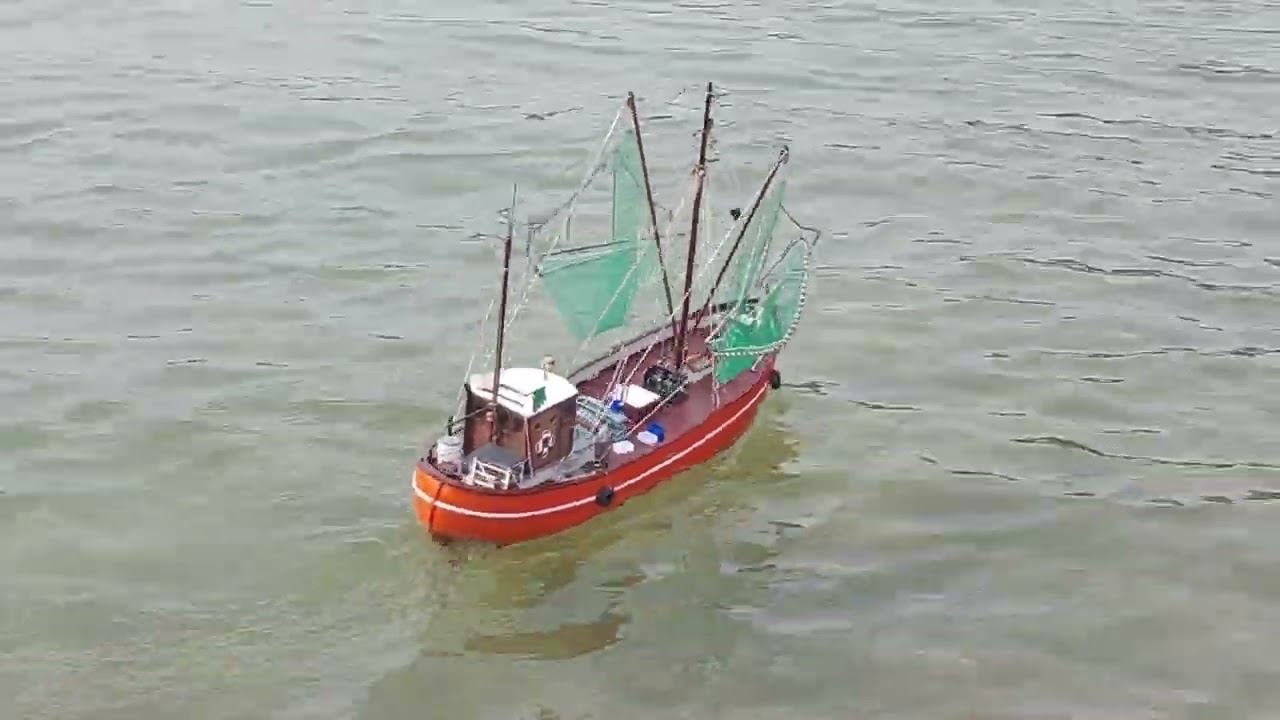 Cux 87 Billing Boats