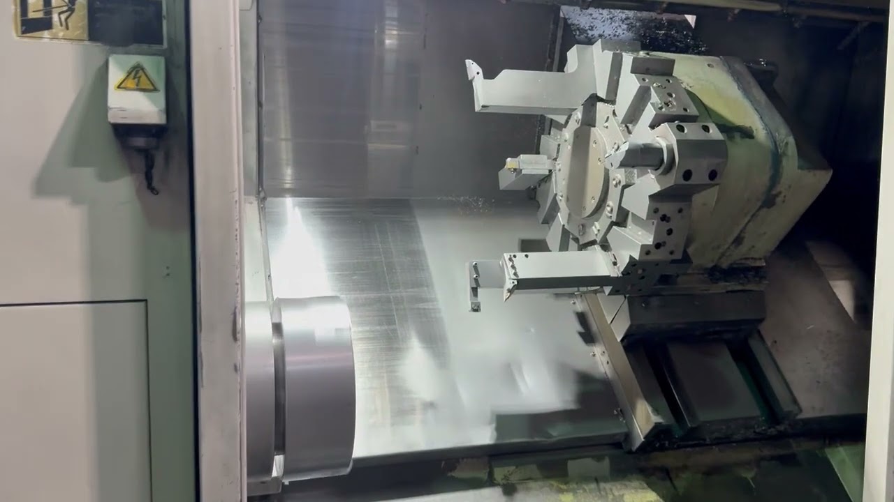 Daewoo AW500, Fanuc 18iT control, 12” chuck, 2001