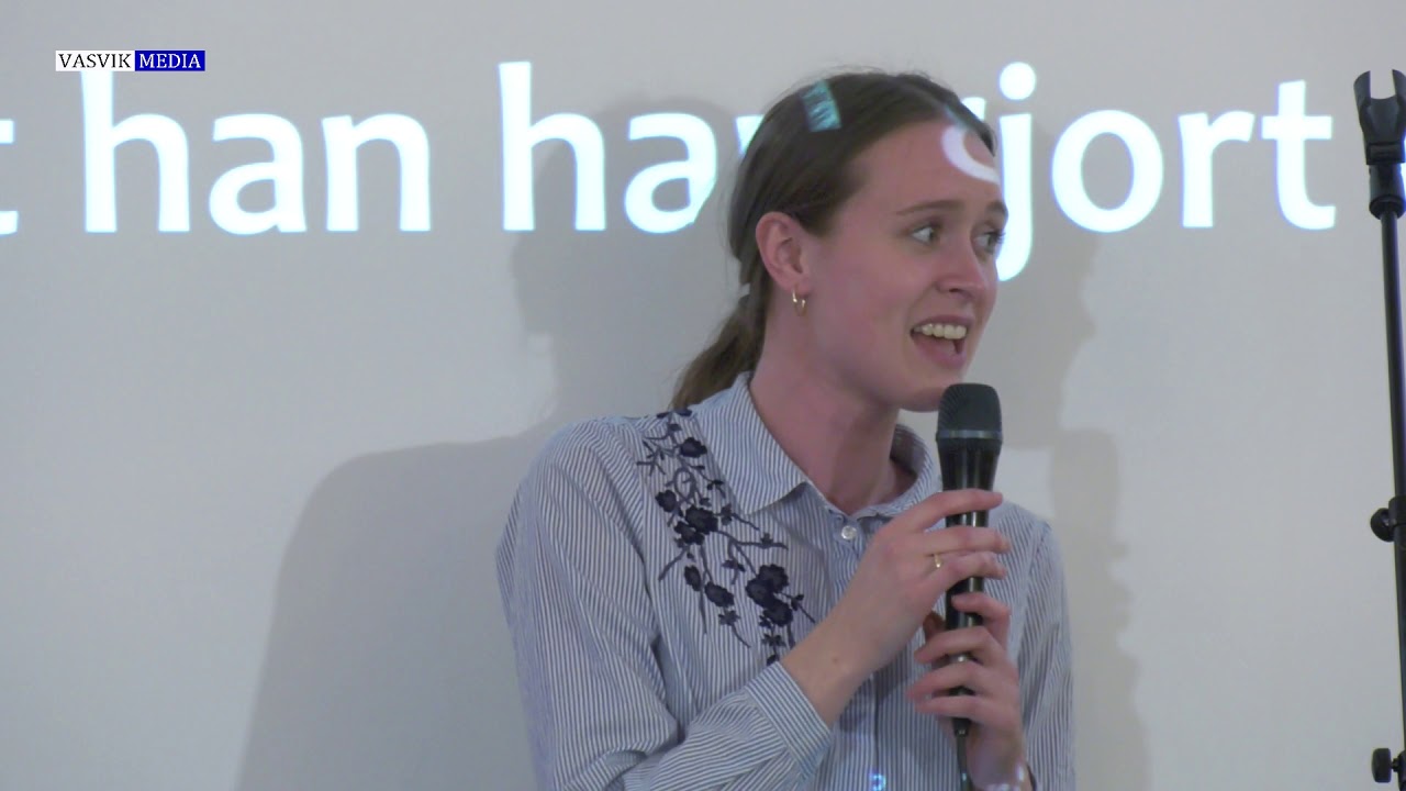 (2924) Arne Pareli med Maria Engås Halsne og Rett Kurs: Å pris hans navn (allsang)