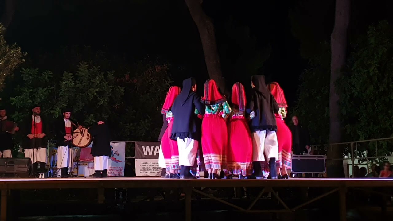 Gruppo Folk Pro Loco di Gavoi - Ballu Tundu
