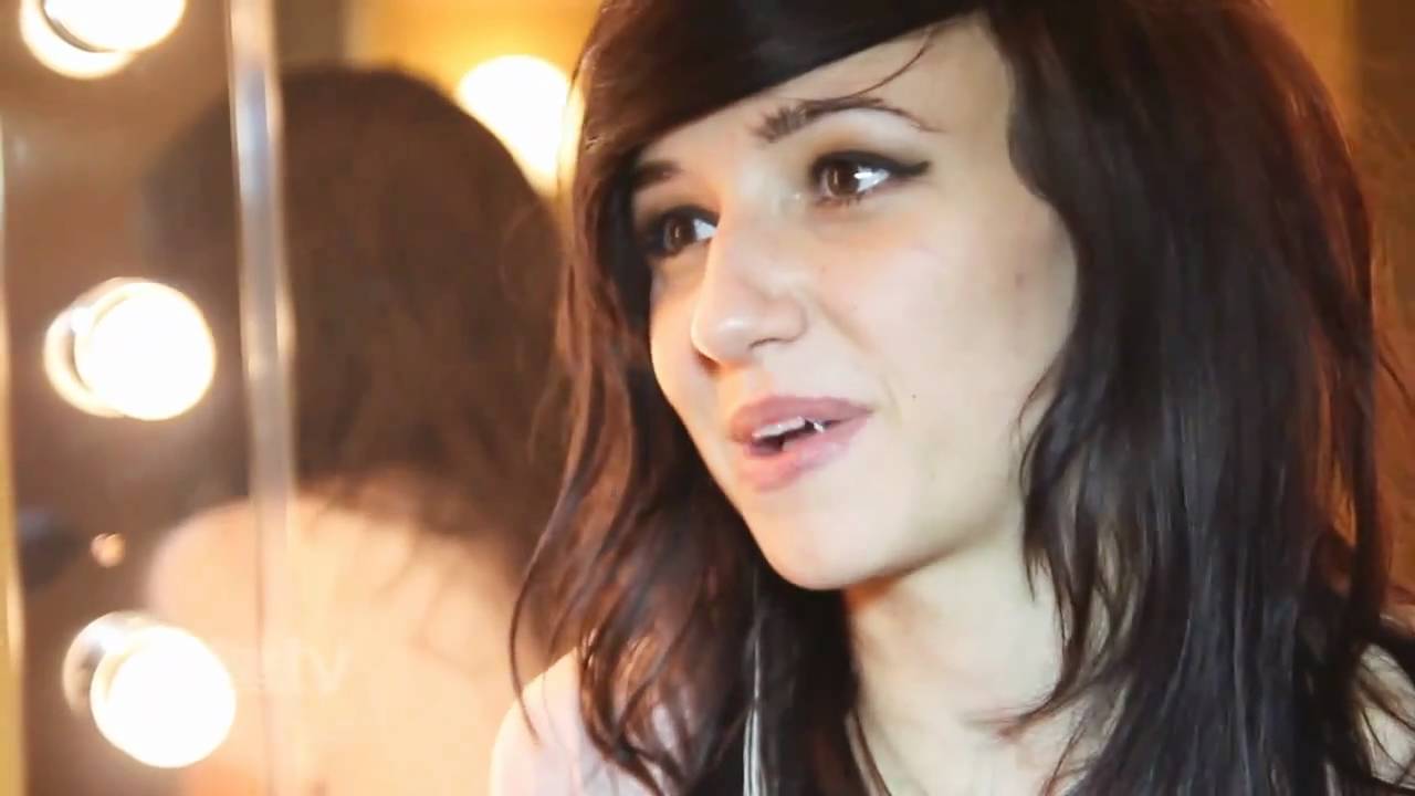 LIGHTS interview with danstesoreilles.tv