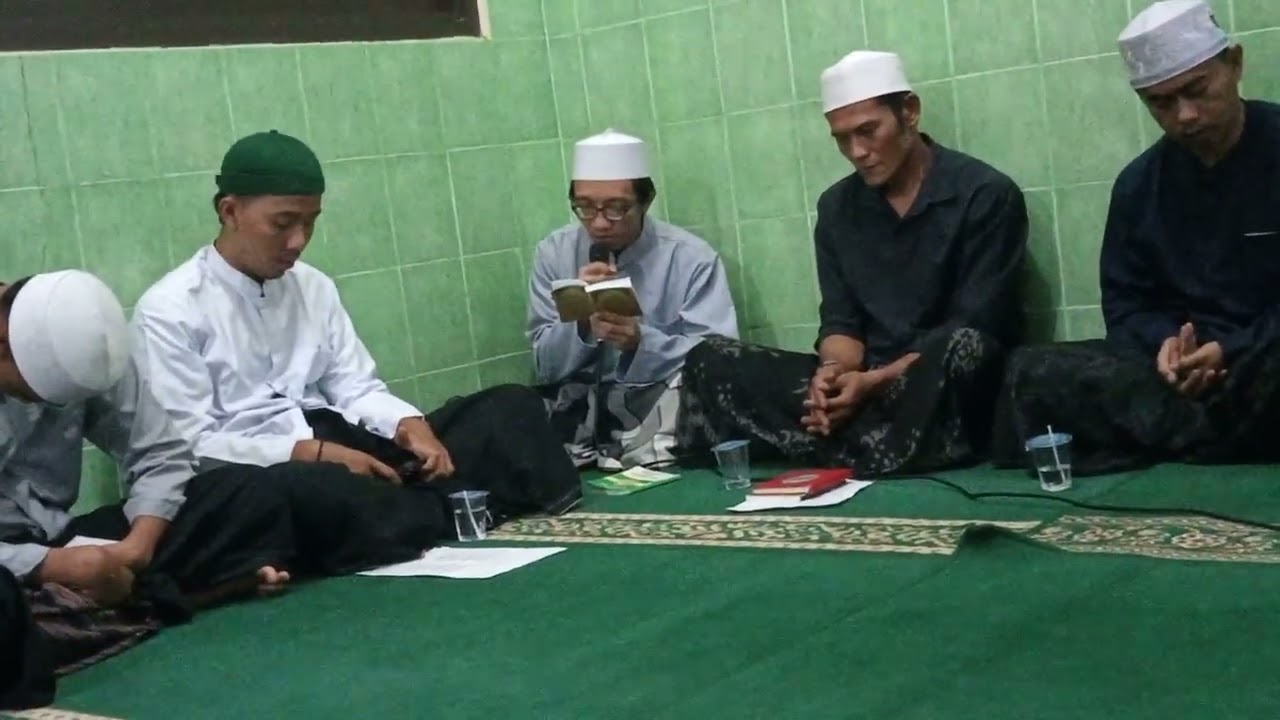 Pengajian ritinan malam jum'at tawasul yasin & maulid simtuduror majlis AL-MUTTAQIN & MAJLIS GAHWA