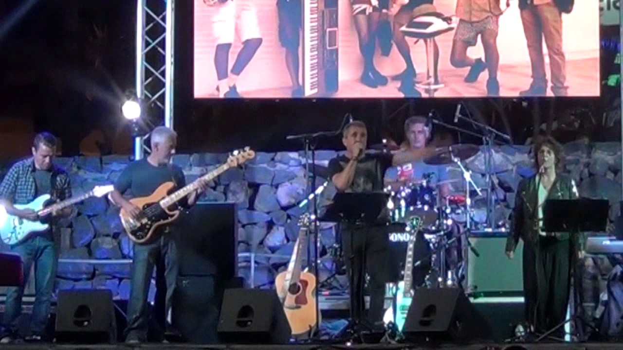 Uptown Funk - Taknara Band
