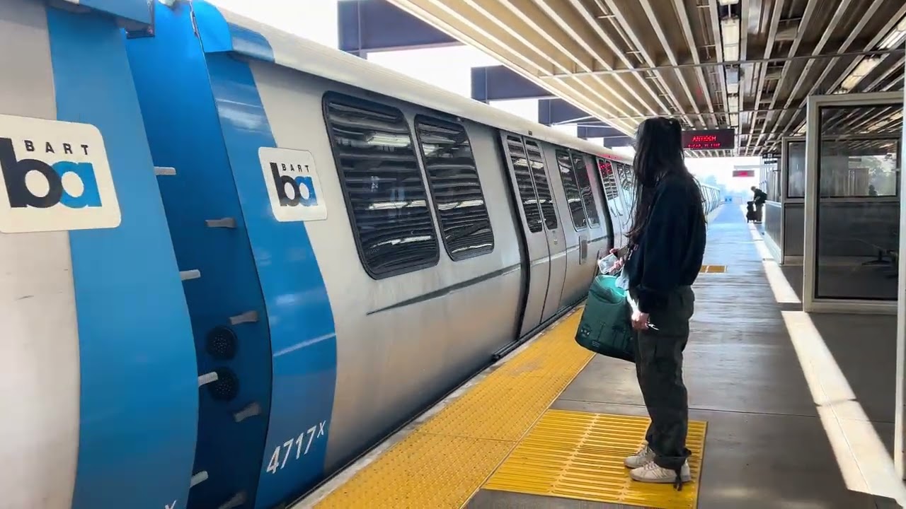 Antioch Train Arriving at Rockridge BART
