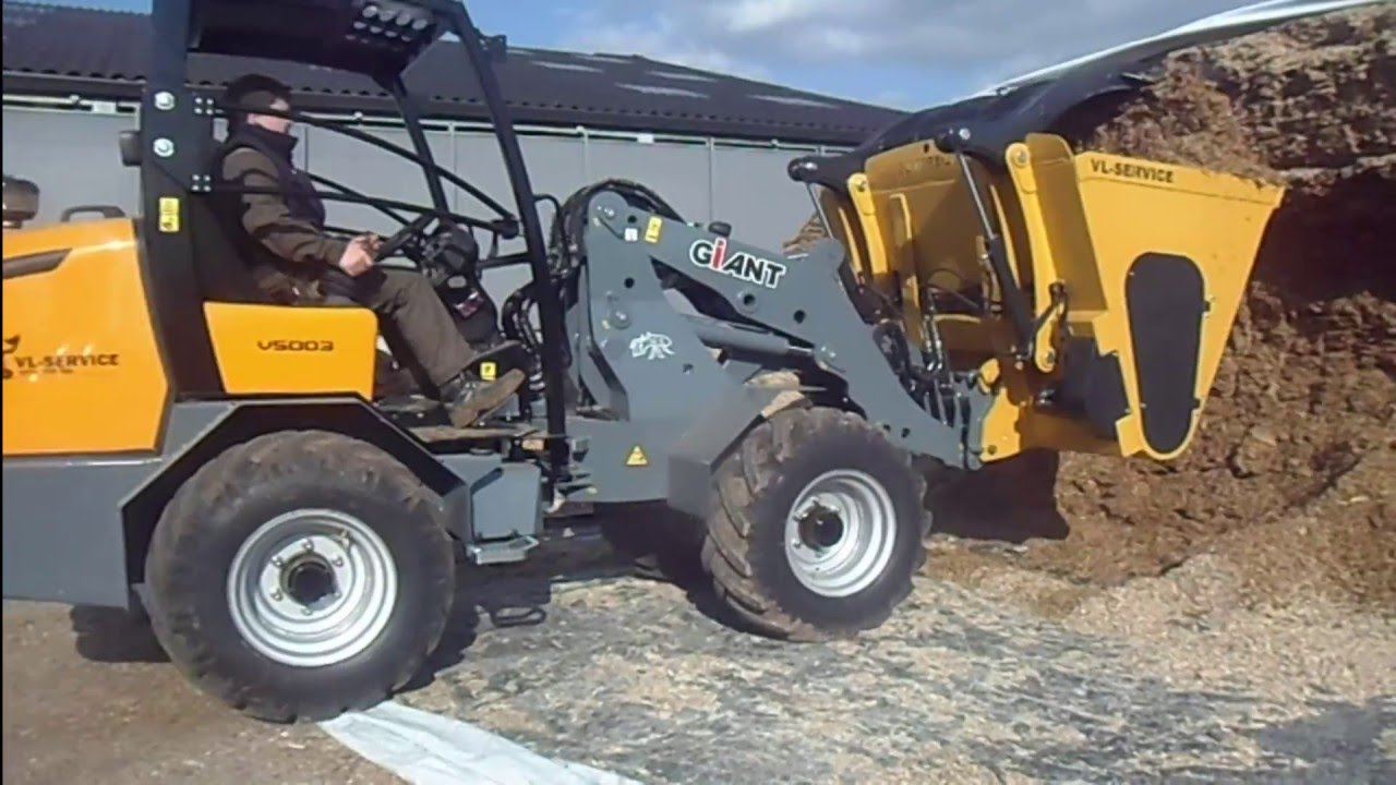 NEW TOY ON THE FARM-GIANT WIELLADER 2016!