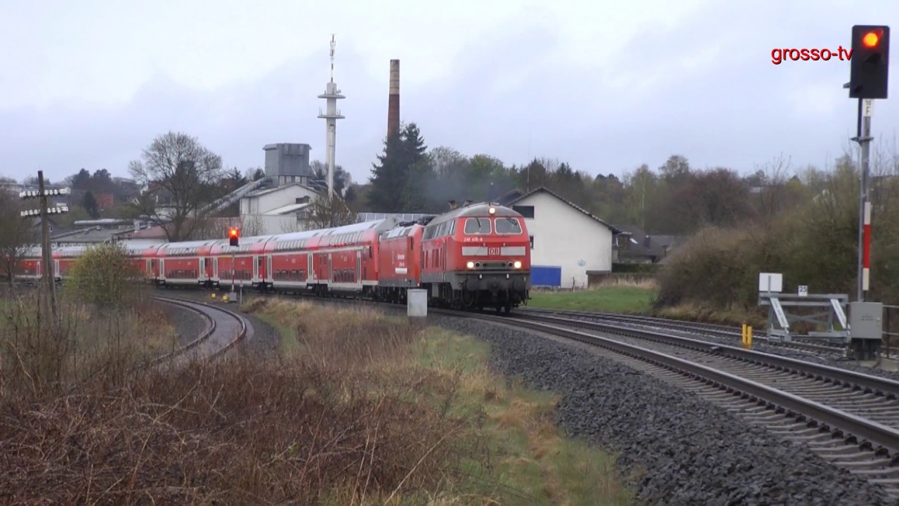 Mit 12 Doppelstockwagen und drei Loks von Frankenberg nach Marburg
