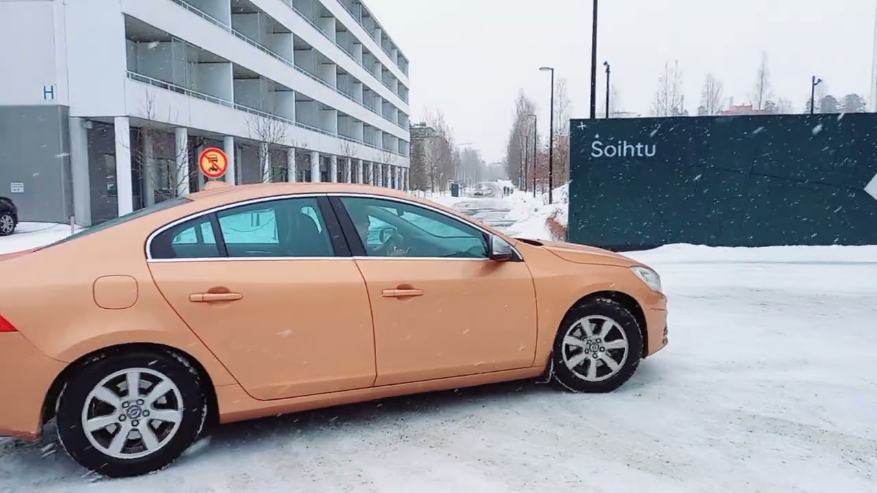 Mamu ra xoro holi ko lagi grocery saman kinna centre jadai  Happy holi | Centre keskusta |Jyväskylä 