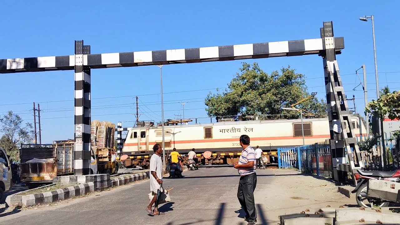Indian Railroad 🇮🇳Train CROSSING [Part-37] Indian railways 