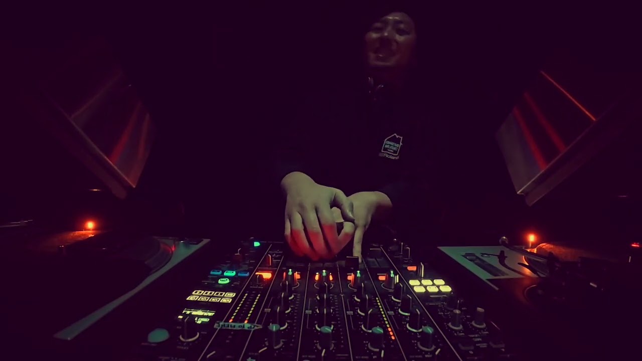 Ken Plus Ichiro (aka NISH) DJ Set at HVEN 2025.12.14
