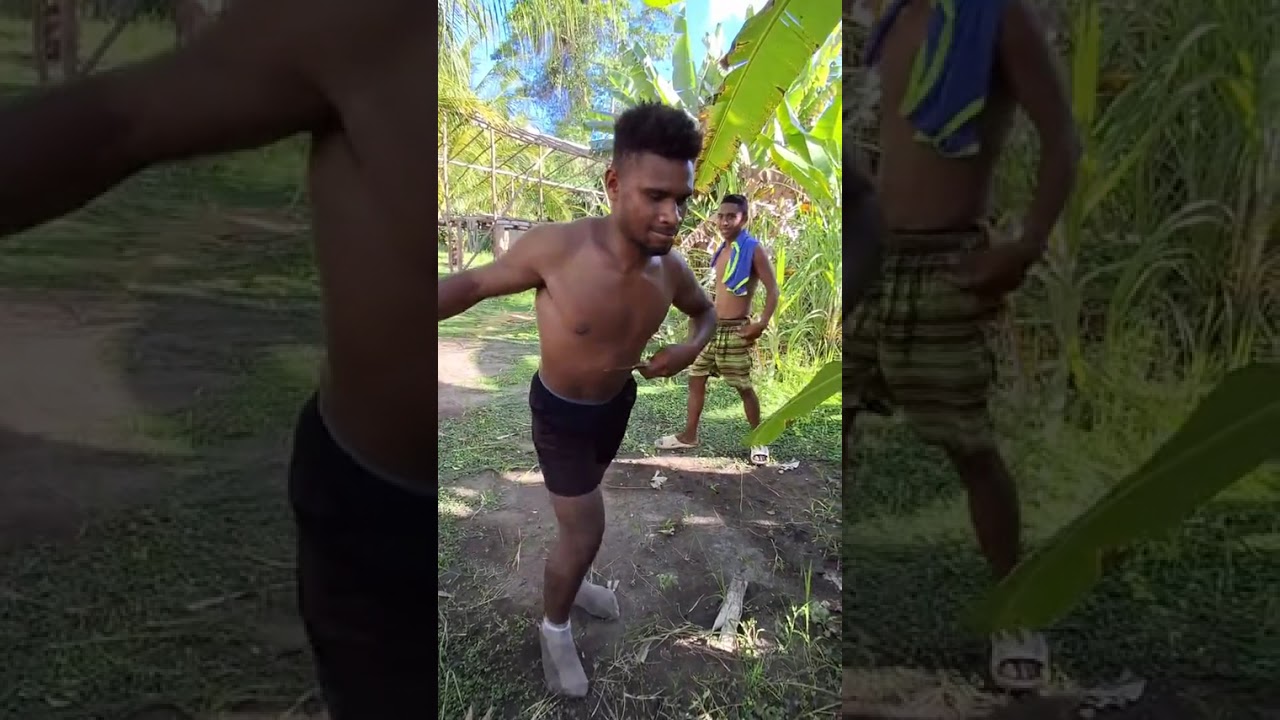 BROTHER ENJOYING MUSIC 🫂🍃🇵🇬