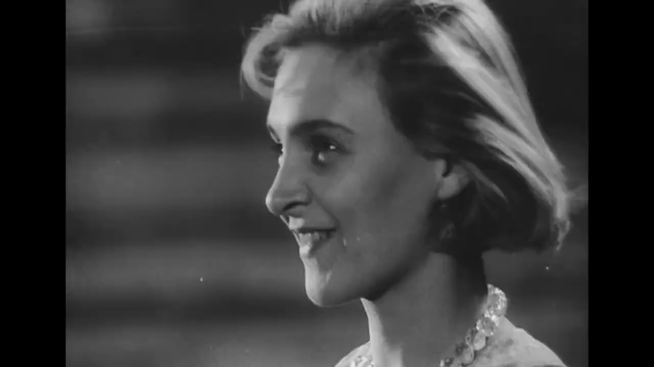 Mavi dənizin sahilində (1935)