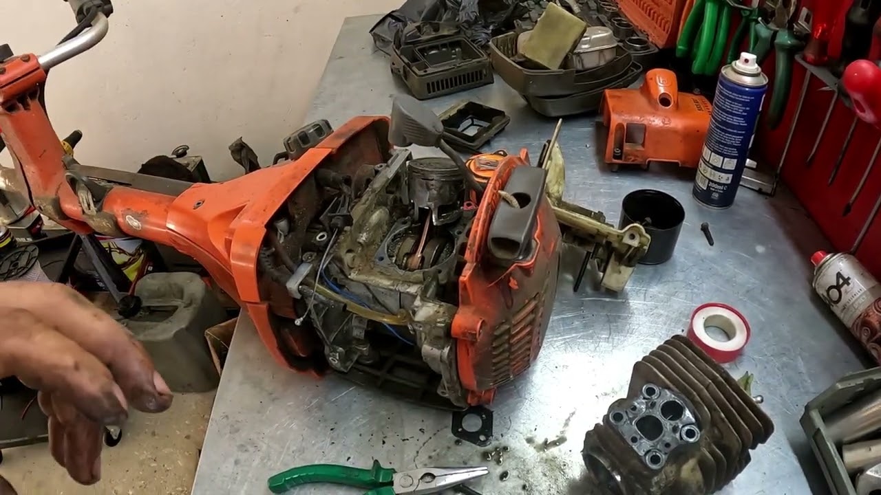 Husqvarna 555 RTX Motorlu Tırpana Yan Sanayi Piston Taktık / Motor Açılmamış Ama Piston Kırık