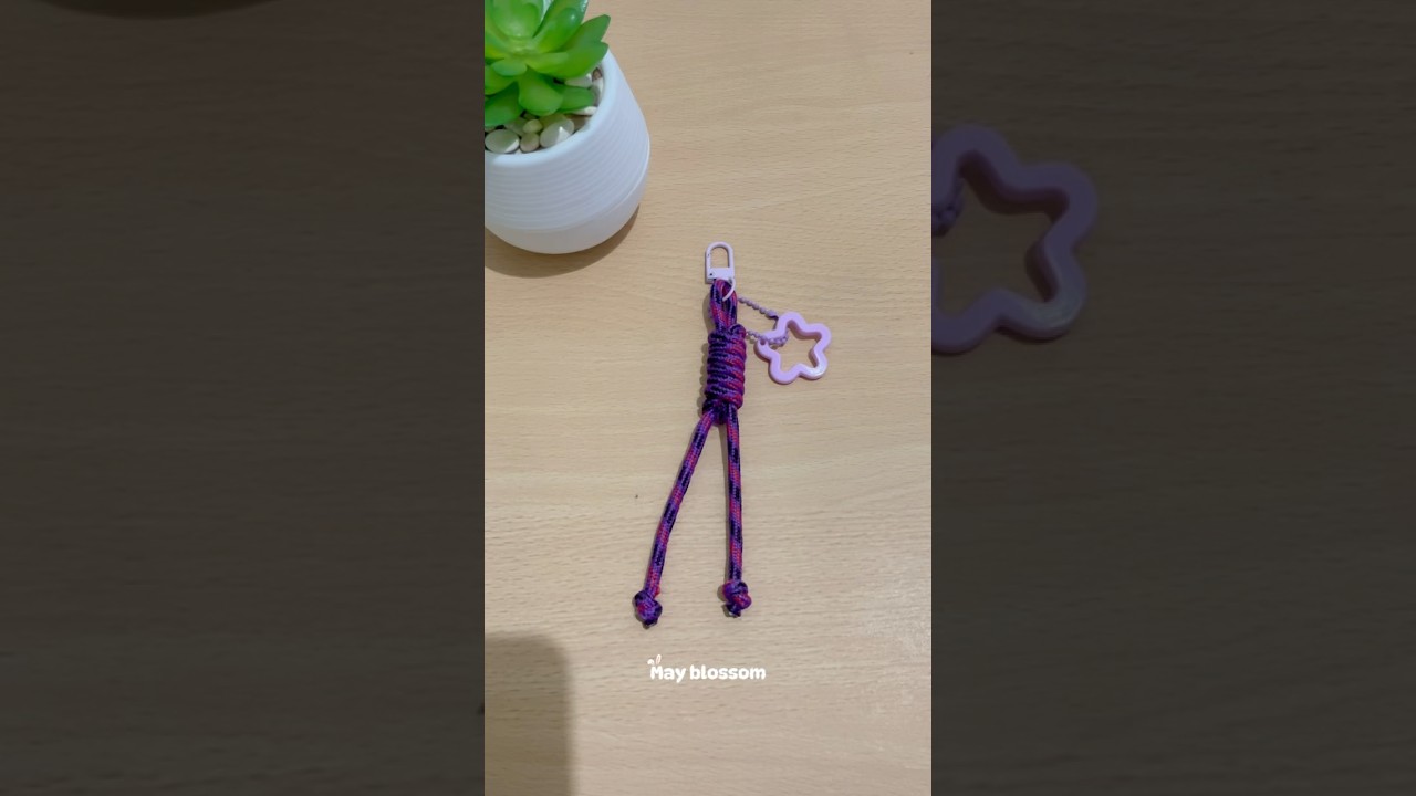 Bikin gantungan dari tali paracord #diy #paracord #keychain #ganci #bagcharm
