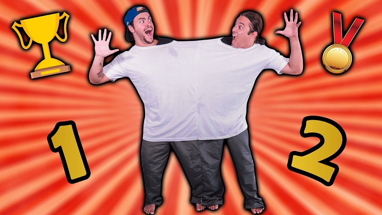 DESAFIOS USANDO A MESMA CAMISA !! (NADAMOS E COMEMOS JUNTOS)