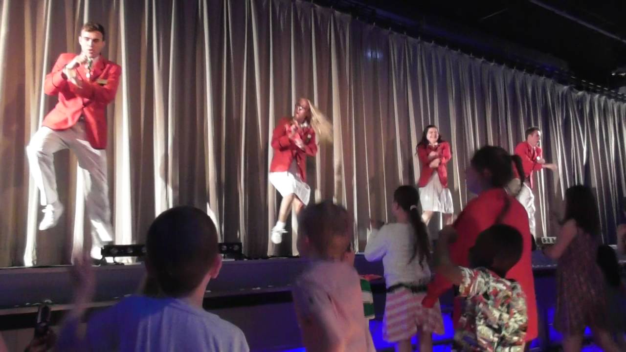Butlins Redcoats Party Dance Gangnam Style