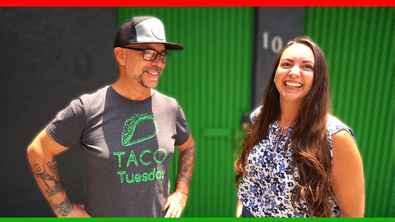 Ever wonder what is BEHIND THE MEXICAN DOOR? FULL TOUR of this amazing home in Mexico City!