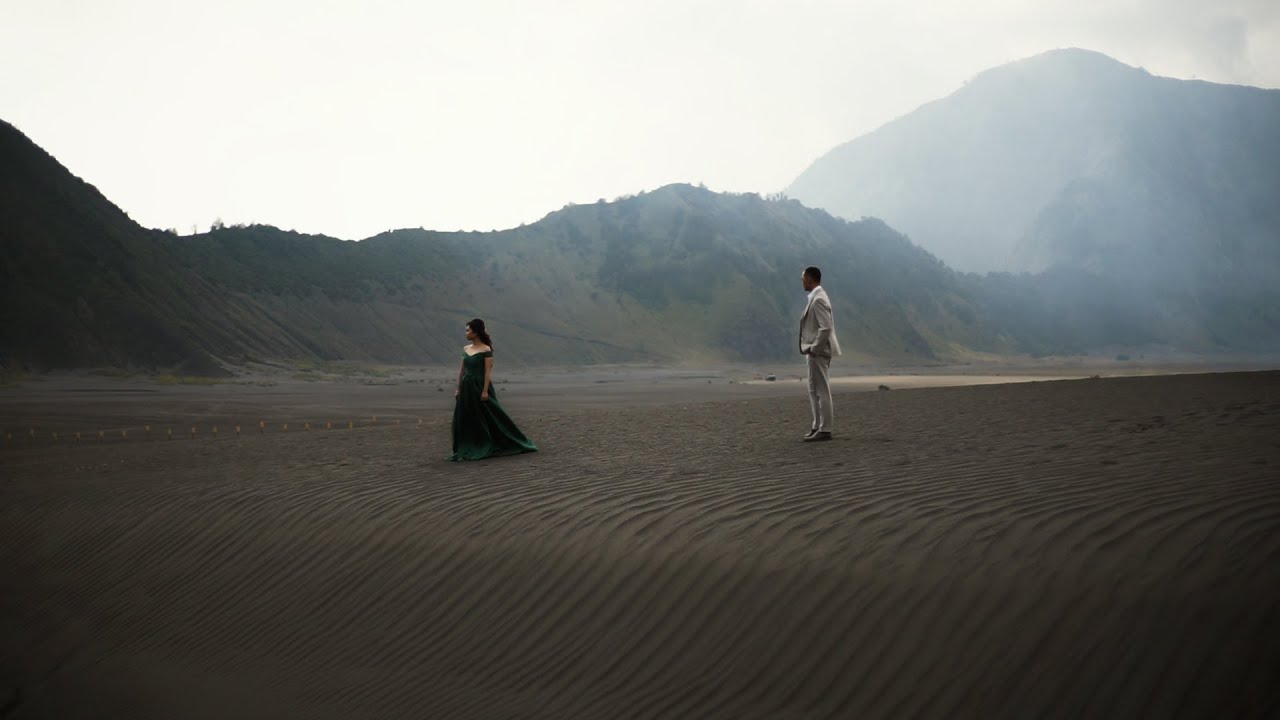 Eric & Feby // Bromo Prewedding Film