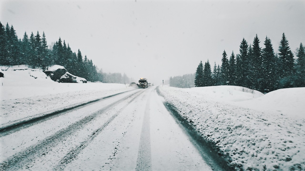 Heavy SNOW STORM BLIZZARD Relaxing Winter Snowy Drive Tour. Norway: SALTFJELLET. Ambient ASMR sounds
