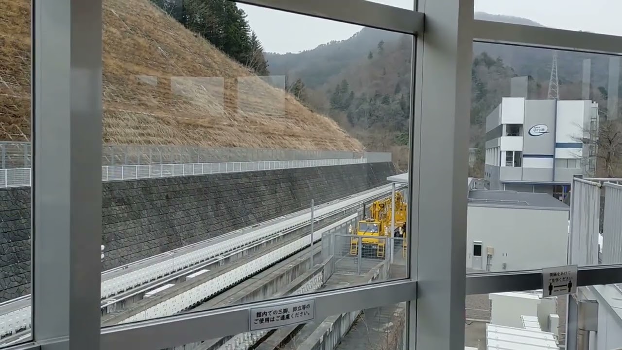 This is the fastest train in the world! Maglev Exhibition Centre, Yamanashi, Japan 🇯🇵 Wait for it!! 