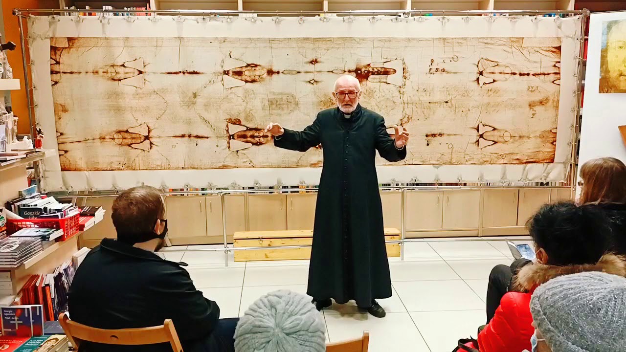 Spotkanie z Całunem Turyńskim w Księgarni Świętego Pawła. Prowadzi ks. Zbigniew Dudek, paulista.