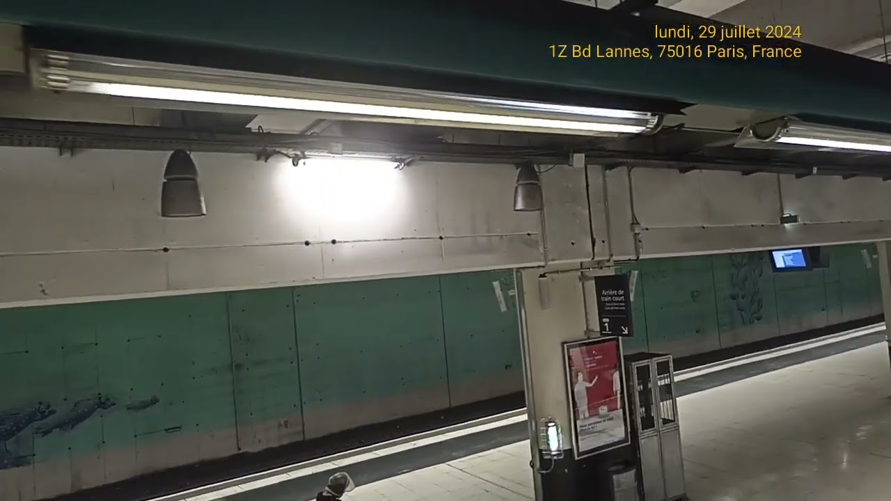 RER C : Entre Neuilly Porte Maillot et Boulainvilliers Z20500 Waouh-light + Z8800 Carmillon 40A-50B