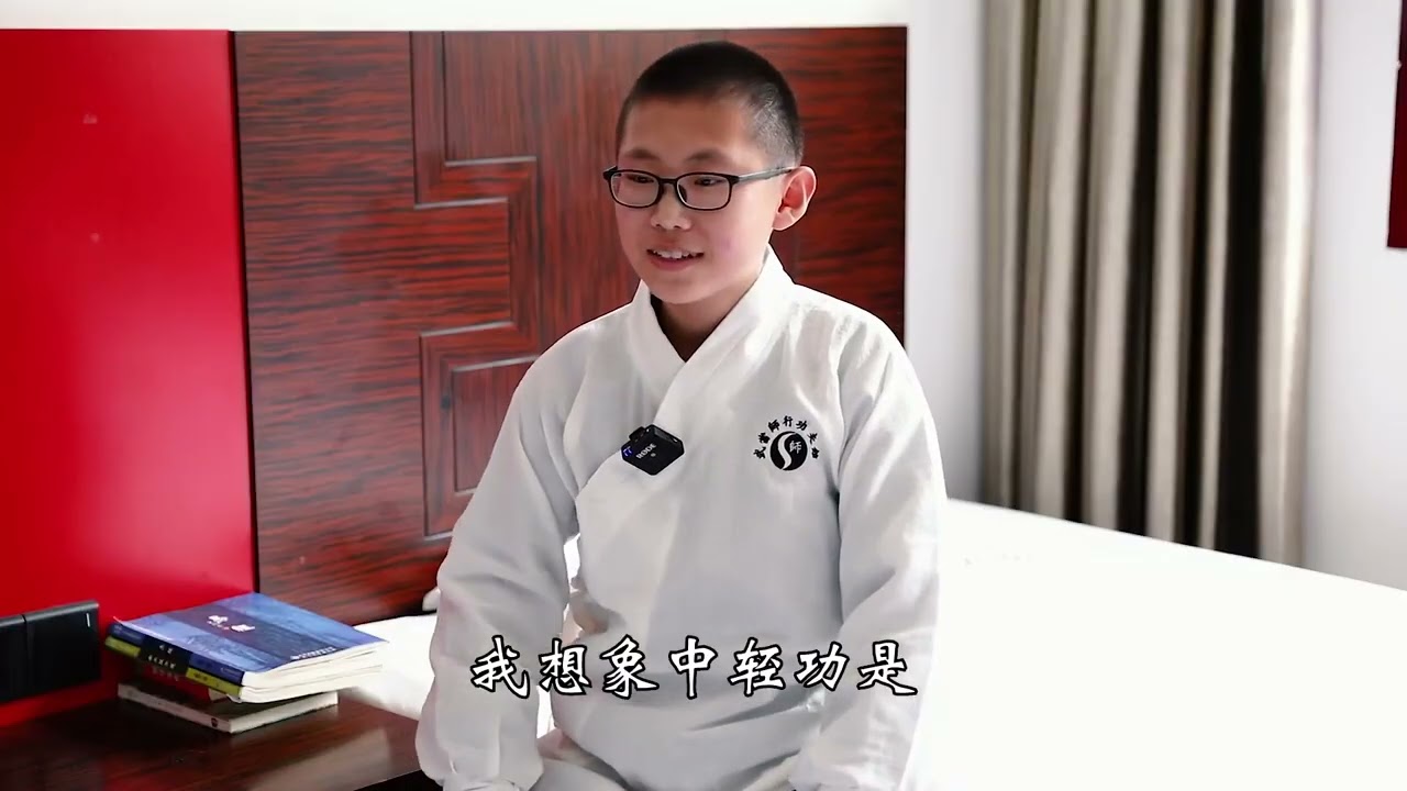 A family of three went into Wudang and followed Master Chen Shixing to learn the Tai Chi method