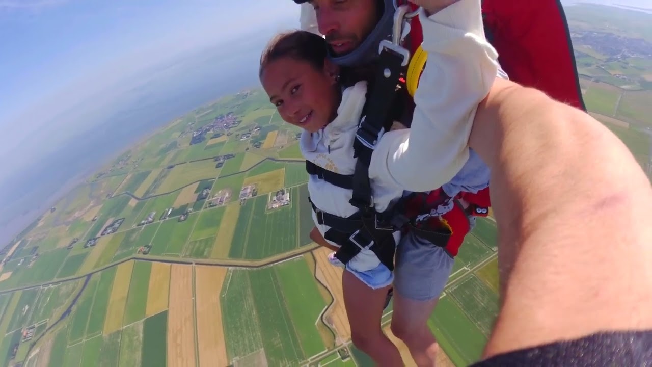 skydiving Texel, Saar's 3rd jump l 20-07-2024